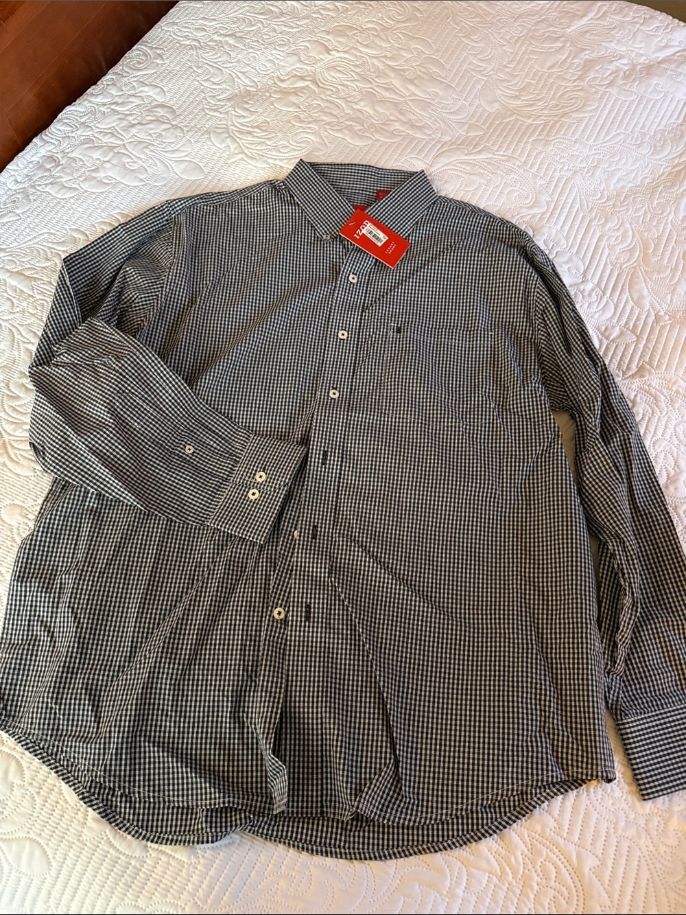 Izod Black & White Micro Gingham Button-Down Shirt